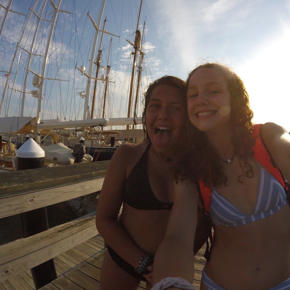 Meet your Posher, Olivia